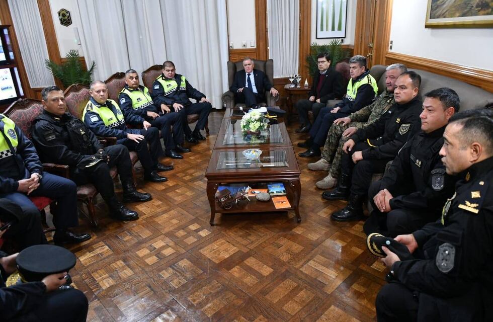 Jaldo reunió a la plana mayor de la Policía para evaluar la seguridad