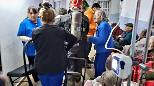 29 pacientes fueron evacuados del centro de salud.