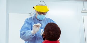 La directora de Atención Primaria de la Salud, Alejandra Alfaro, explicó el comportamiento de la situación epidemiológica en la provincia y los dispositivos sanitarios que se implementan.