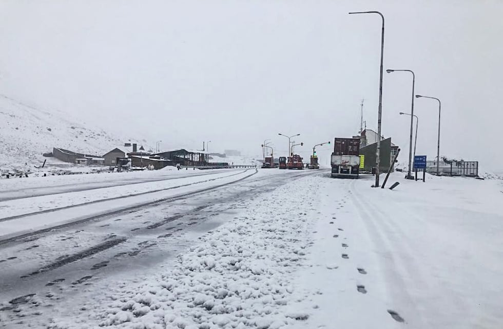 Continuará cerrado el Paso Cristo Redentor por las malas condiciones del tiempo
