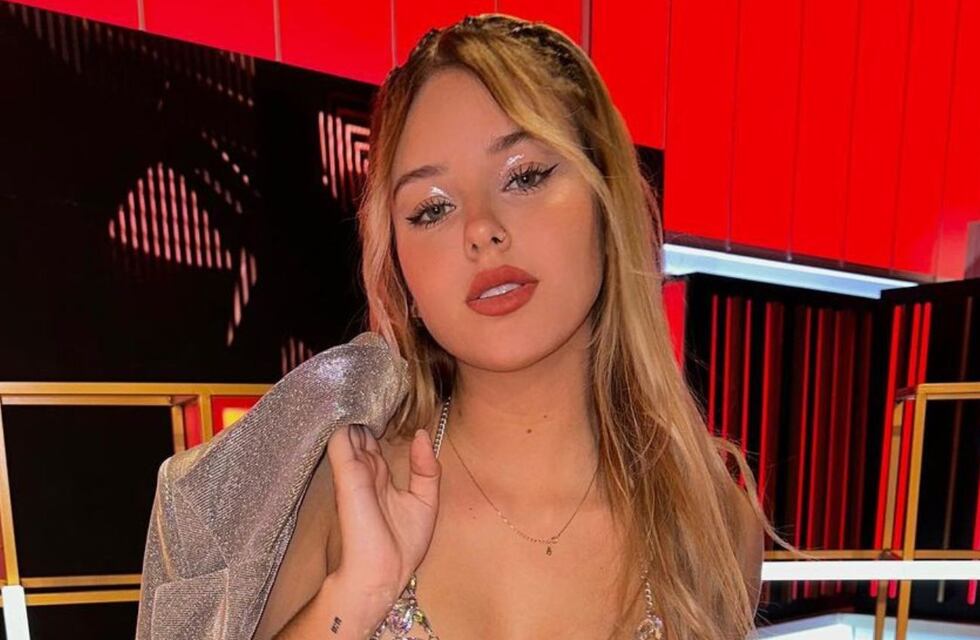 Coti Romero, al borde de la censura en Instagram, ¿calienta motores para el Bailando?: mirá sus increíbles habilidades artísticas
