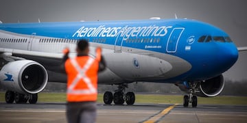 Aerolíneas Argentinas confirmó el vuelo Río-Mendoza que tendrá 2 frecuencias semanales desde el martes 3 de enero de 2023.