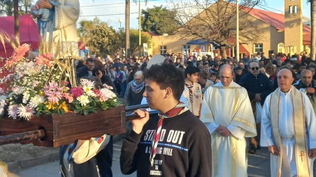 Una multitud de fieles rafaelinos celebraron el día de San Cayetano