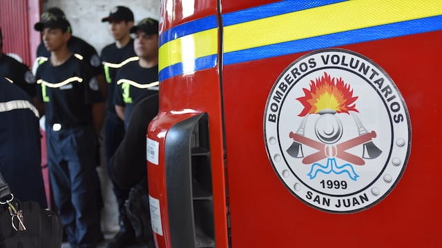 Verdaderos héroes: bomberos sanjuaninos le salvaron la vida a una bebé de 6 meses (imagen ilustrativa)