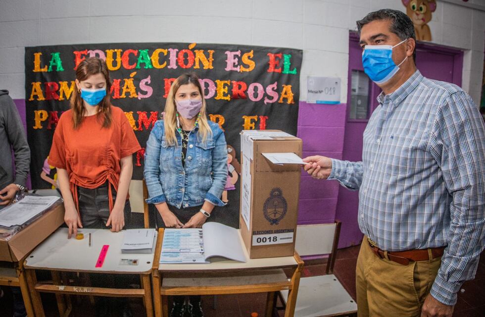 PASO 2021: Capitanich ya votó