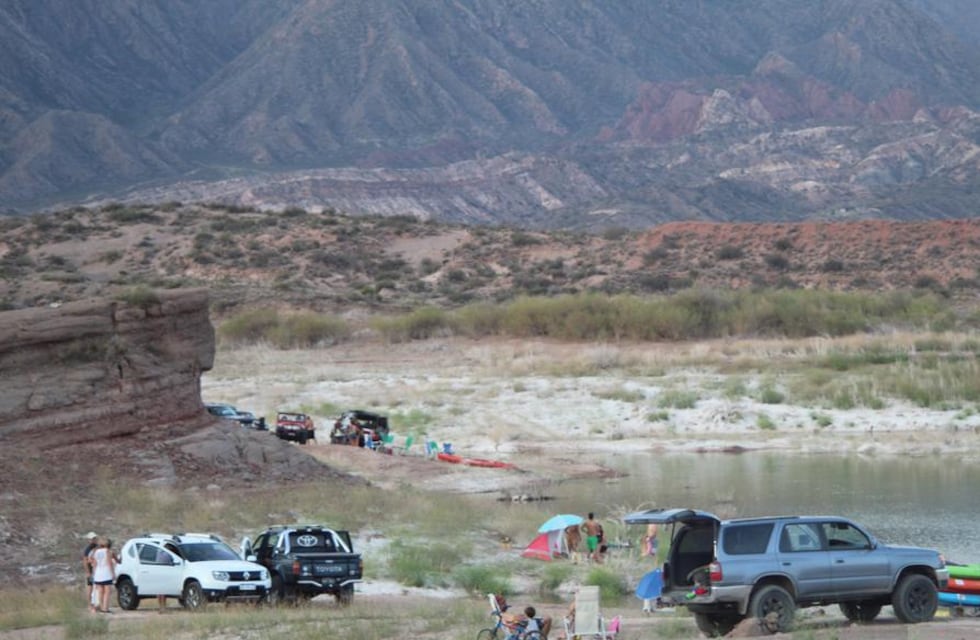 Cierran los ingresos vehiculares al perilago de Potrerillos