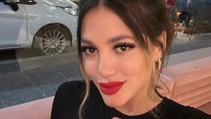 Marian Farjat posó en lencería rosa diminuta desde la cama y dejó a todos boquiabiertos