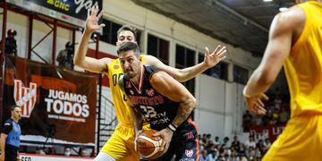 Instiuto-Obras, Súper 8 en el Angel Sandrin. (La Liga Contenidos)