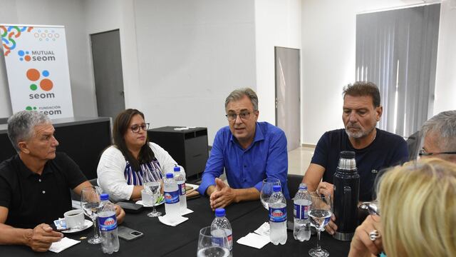 Reunión entre el Ejecutivo y el SEOM para un plan de mejoras en las condiciones laborales