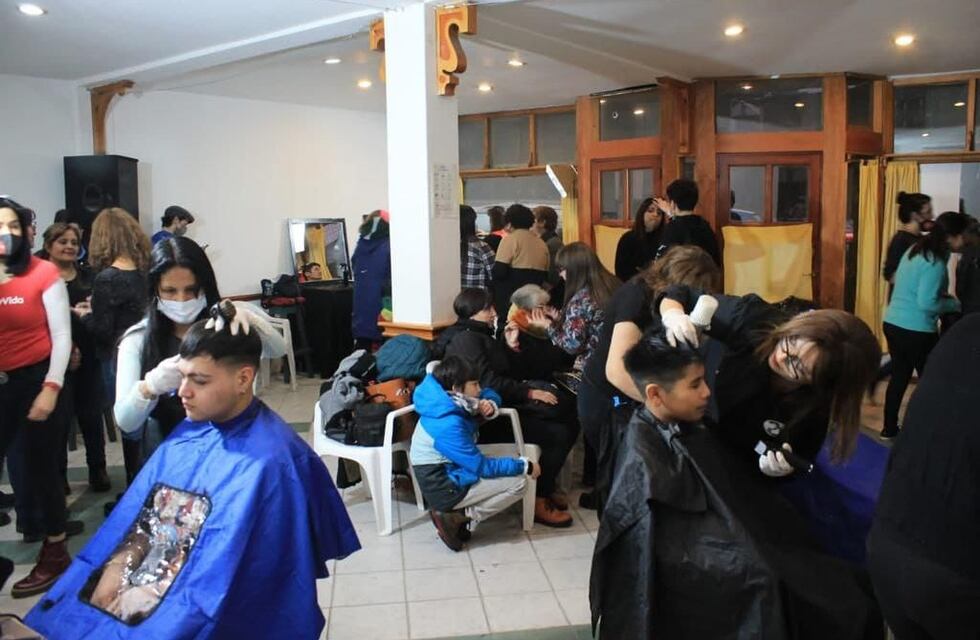 Exitosa “Maratón de corte de pelo”