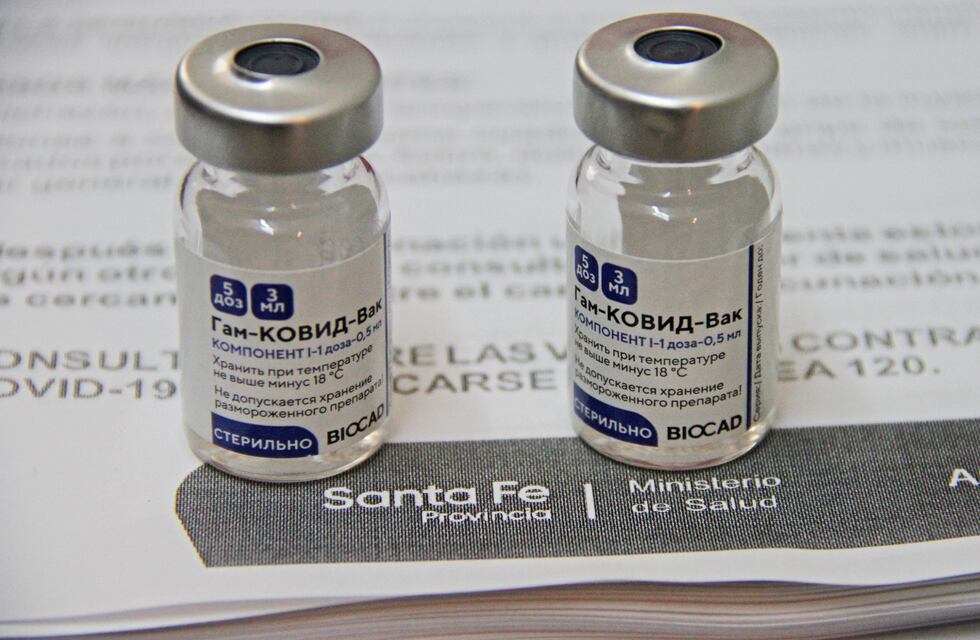 Desmienten que se haya suspendido la vacunación contra el coronavirus en Rosario