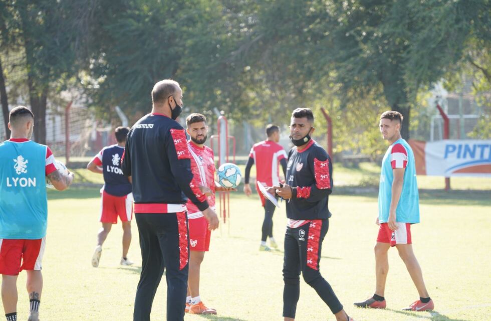 Claudio Sarría asume en Instituto: “Quiero mi chance, me desvivo por el club”