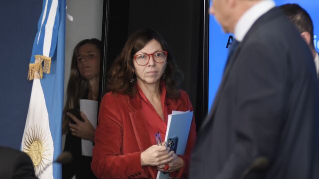 Silvina Batakis y el equipo económico dieron su primer conferencia de prensa. (Federico López Claro)