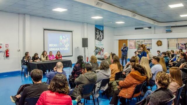Presentaron el programa municipal de becas “Ushuaia Futuro”