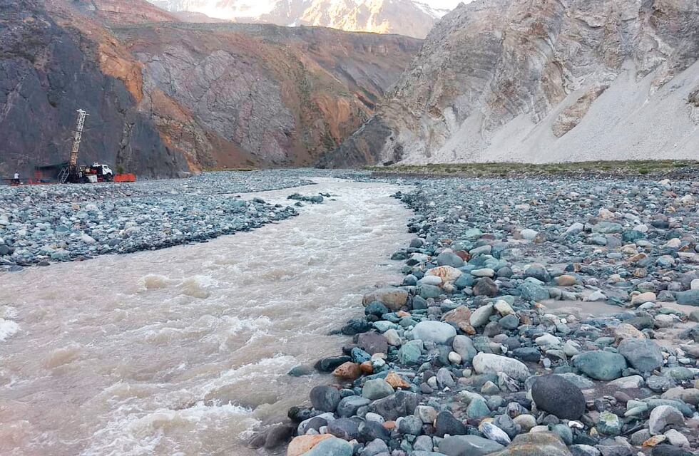 Continúan con los estudios geológicos en el futuro paso Las Leñas
