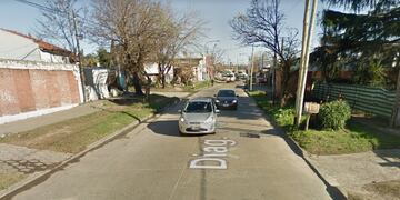 Arrastraron a un caballo muerto con un auto por las calles de La Plata y todo quedó filmado.