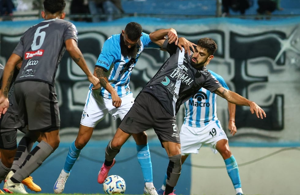 Noche para el olvido: Gimnasia y Esgrima de Jujuy perdió mostrando su peor versión