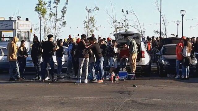 Fiesta en la Costanera