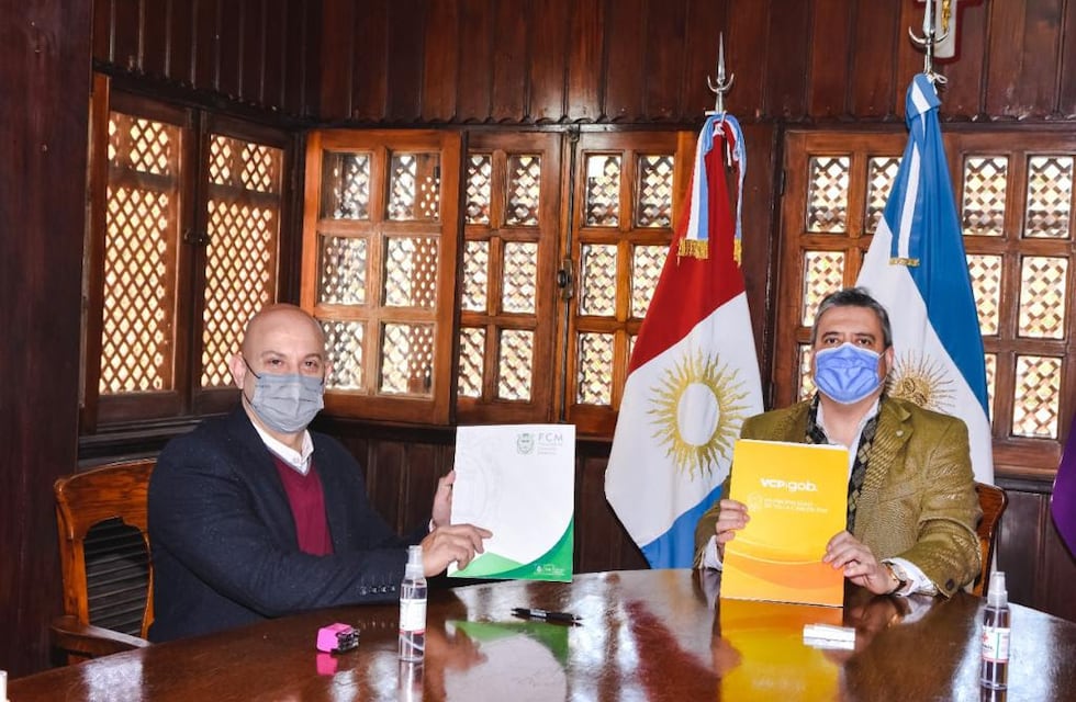 Carlos Paz: El municipio firmó un acuerdo con la UNC para monitorear el agua del Lago San Roque