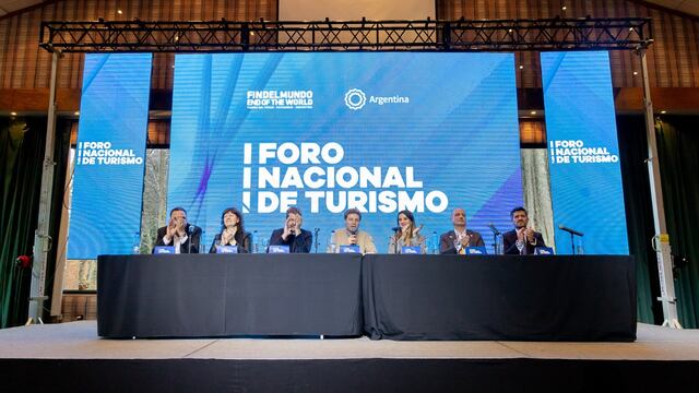 Inauguraron el Foro Nacional de Turismo 2023 en Tierra del Fuego