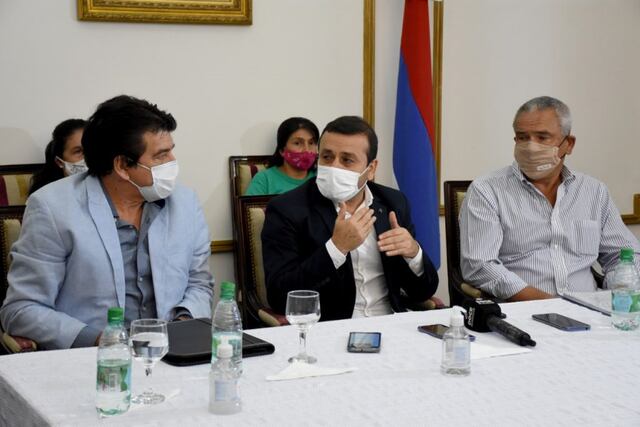 Productores de Piray recibieron la escrituración de 166 hectáreas de Arauco a través del gobierno provincial