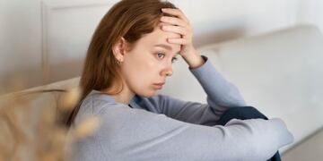 Un estudio de Harvard reveló a qué edad se es más infeliz