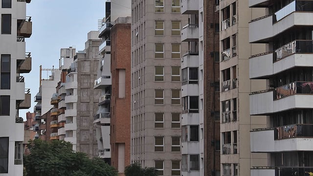 Cada vez es más difícil vender y comprar un departamento en la Ciudad de Buenos Aires. Foto: La Voz.