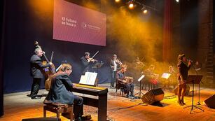 La Orquesta Municipal de Tangos presentó su nuevo trabajo "Postales Urbanas"