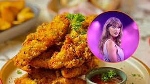 Cómo hacer los palitos de pollo favoritos de Taylor Swift.