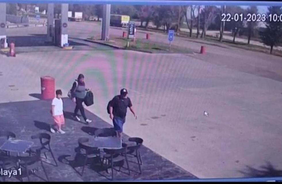 El abuelo del menor, que desapareció junto a sus padres en Córdoba, se mostró aliviado tras su hallazgo