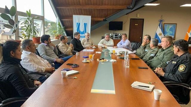 La Municipalidad de Ushuaia y organismos de Seguridad Nacional coordinan controles de prevención durante las fiestas