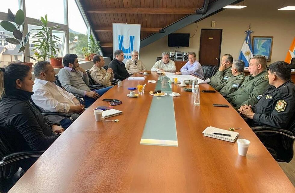 La Municipalidad de Ushuaia y organismos de Seguridad Nacional coordinan controles de prevención durante las fiestas