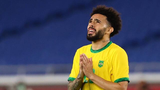 El volante formó parte del plantel de Brasil que salió campeón en Japón.
