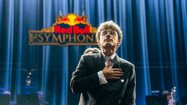 Trueno hizo vibrar el Teatro Coliseo con la primera edición de Red Bull Symphonic en Argentina