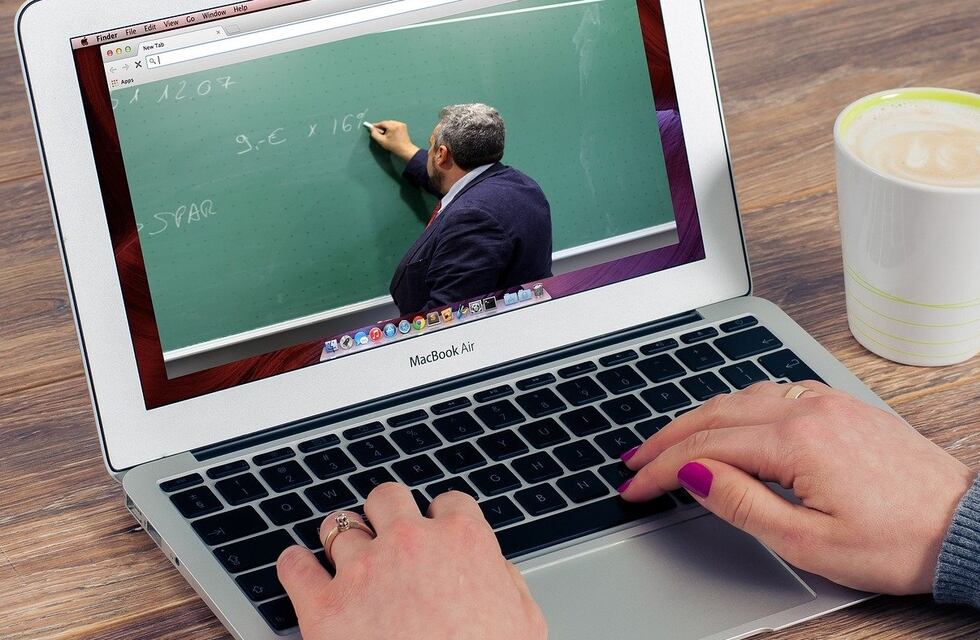 Ítem Conectividad: Mendoza adherirá a la paritaria nacional