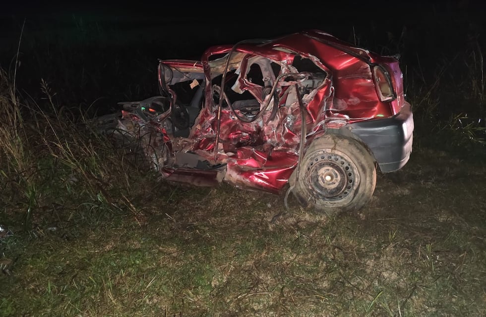 Laspiur: un joven de 23 años y una menor de 17 años murieron en un accidente