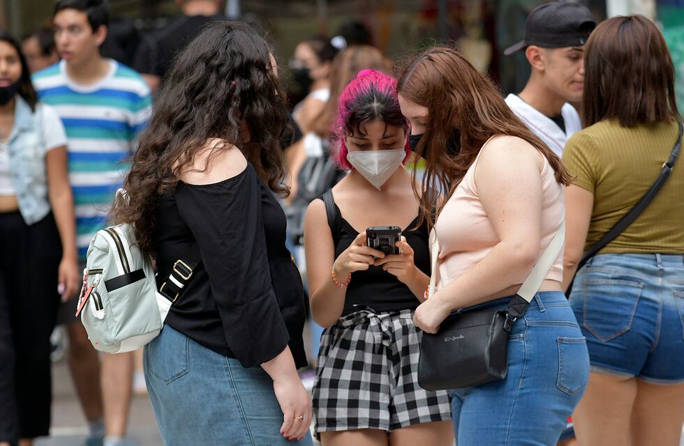 Covid-19 en Mendoza: en la última semana se registró una baja en casos positivos del 60%