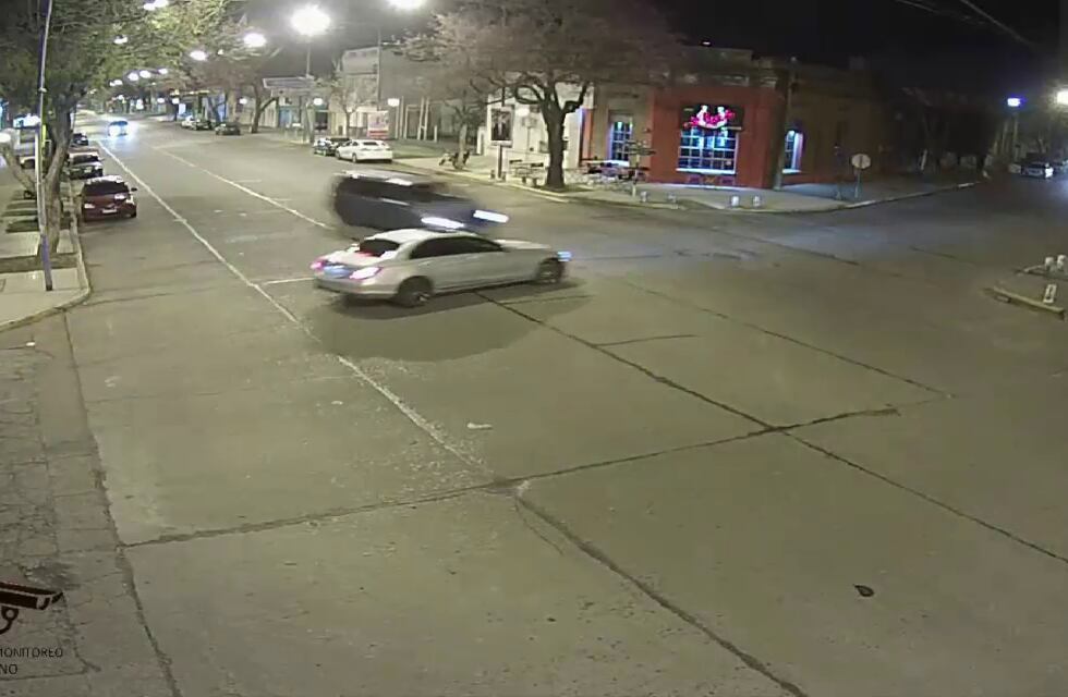 Pudo ser tragedia: impactante accidente en plena Avenida Santa Fe