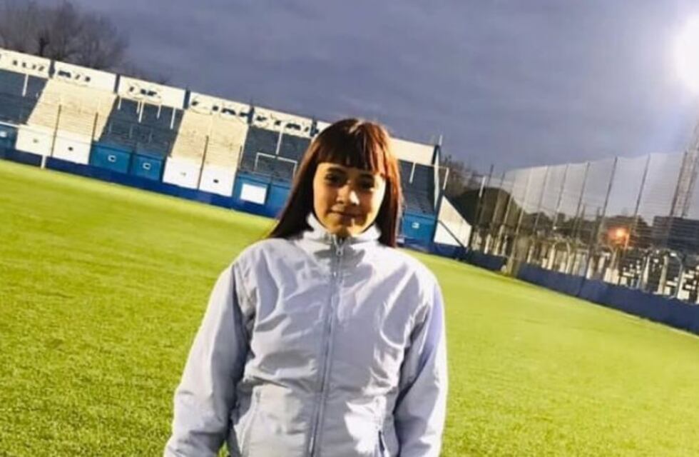 La futbolista sanjuanina que sueña en grande en la capital de la redonda