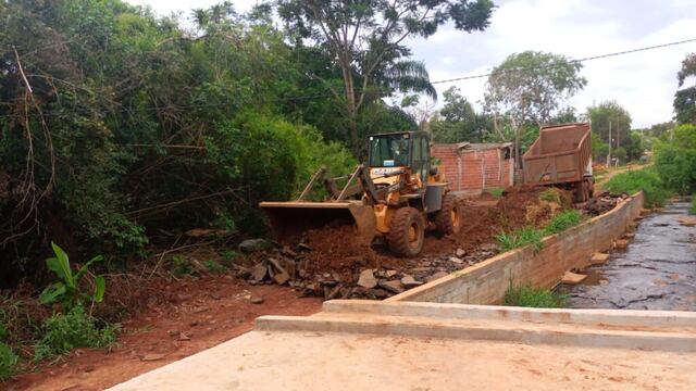 Avanzan las obras viales e hidráulicas en Puerto Iguazú.