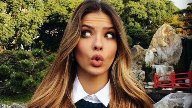 La China Suárez posó en la nieve con un outfit estampado con flores