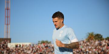 El goleador Pablo Vegetti tuvo una mala tarde en Chaco, como todo Belgrano. (Prensa Belgrano).
