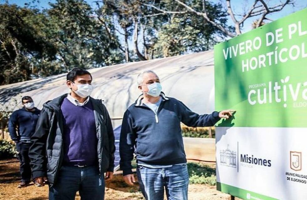 Eldorado: El Intendente Martínez junto a Passalacqua recorrieron el Vivero Municipal