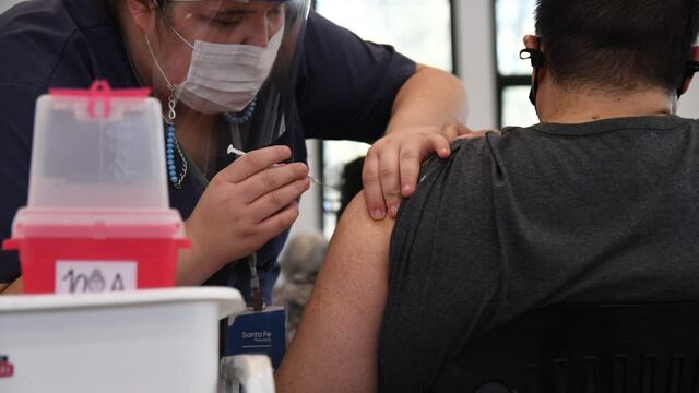 La provincia de Santa Fe notificó este martes 2.029 casos de coronavirus. (@eduardotoniolli)