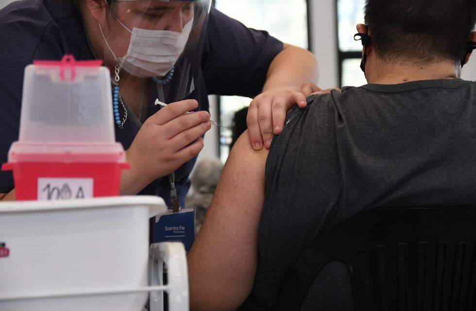 Santa Fe informó 2.029 nuevos casos de coronavirus y 31 muertes