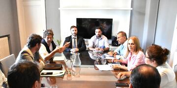 Azcué y sus funcionarios.