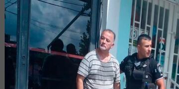 Rescataron a un hombre que se atoró con un pedazo de comida.