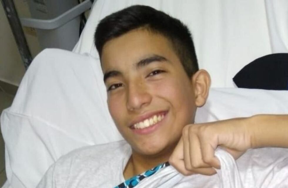 Piden ayuda para un chico de Rawson que descubrió hace 3 meses que tenía cáncer