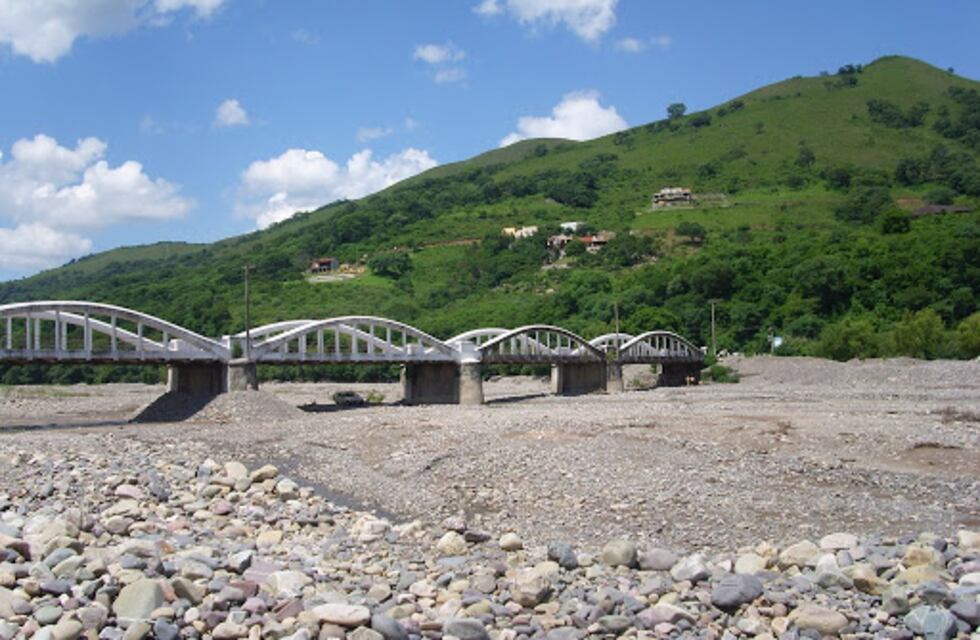 Encontraron restos humanos en los márgenes de un río de Salta