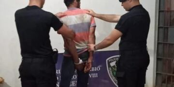 Dos delincuentes atracaron con armas un bar en El Soberbio.